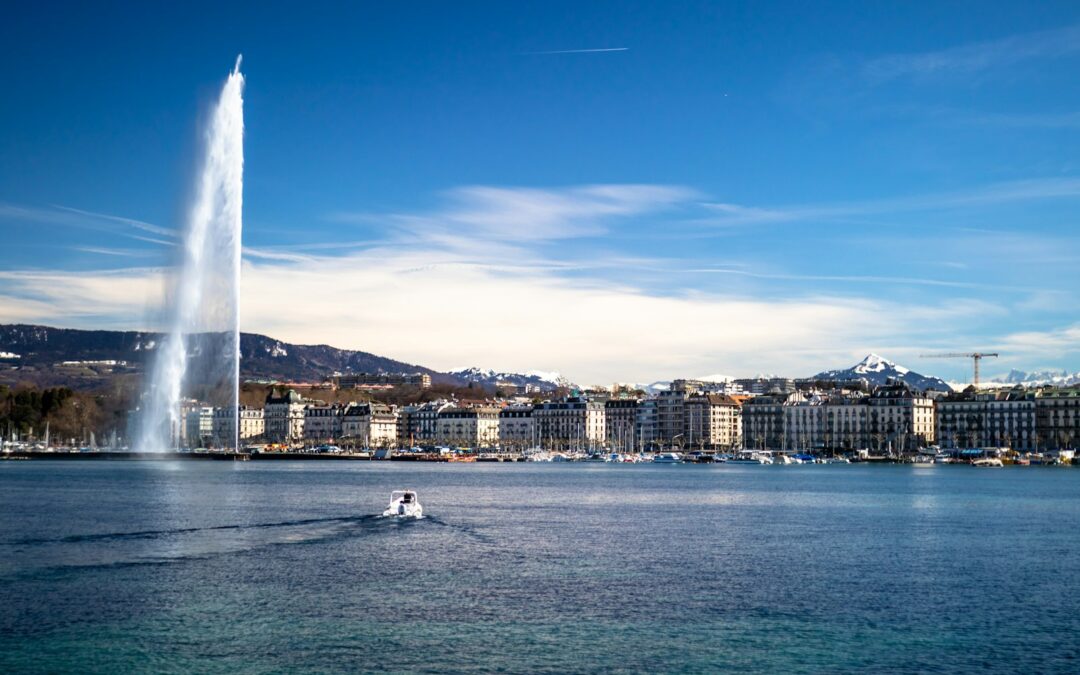 Genève : La justice annule une loi sur la transformation des bureaux en logements